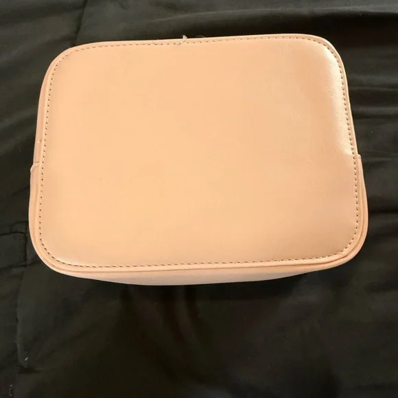 Minnie Crossbody Bag - Picture 6 of 8